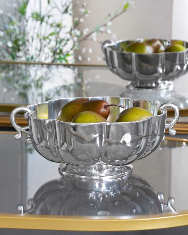 VINTAGE Calabaza Medium Bowl with Handles